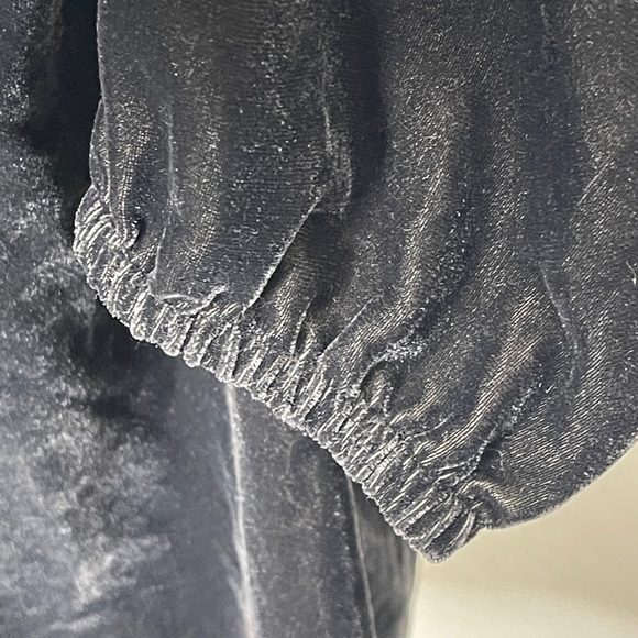 Ann Taylor Mock Neck Black Velour Top With Neck Tie Dark Academia Corporate Goth - Picture 4 of 6